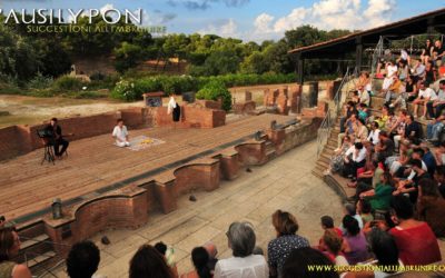 Suggestioni all’imbrunire: successo per lo spettacolo “La terra delle arance tristi” di Ghassan Kanafani